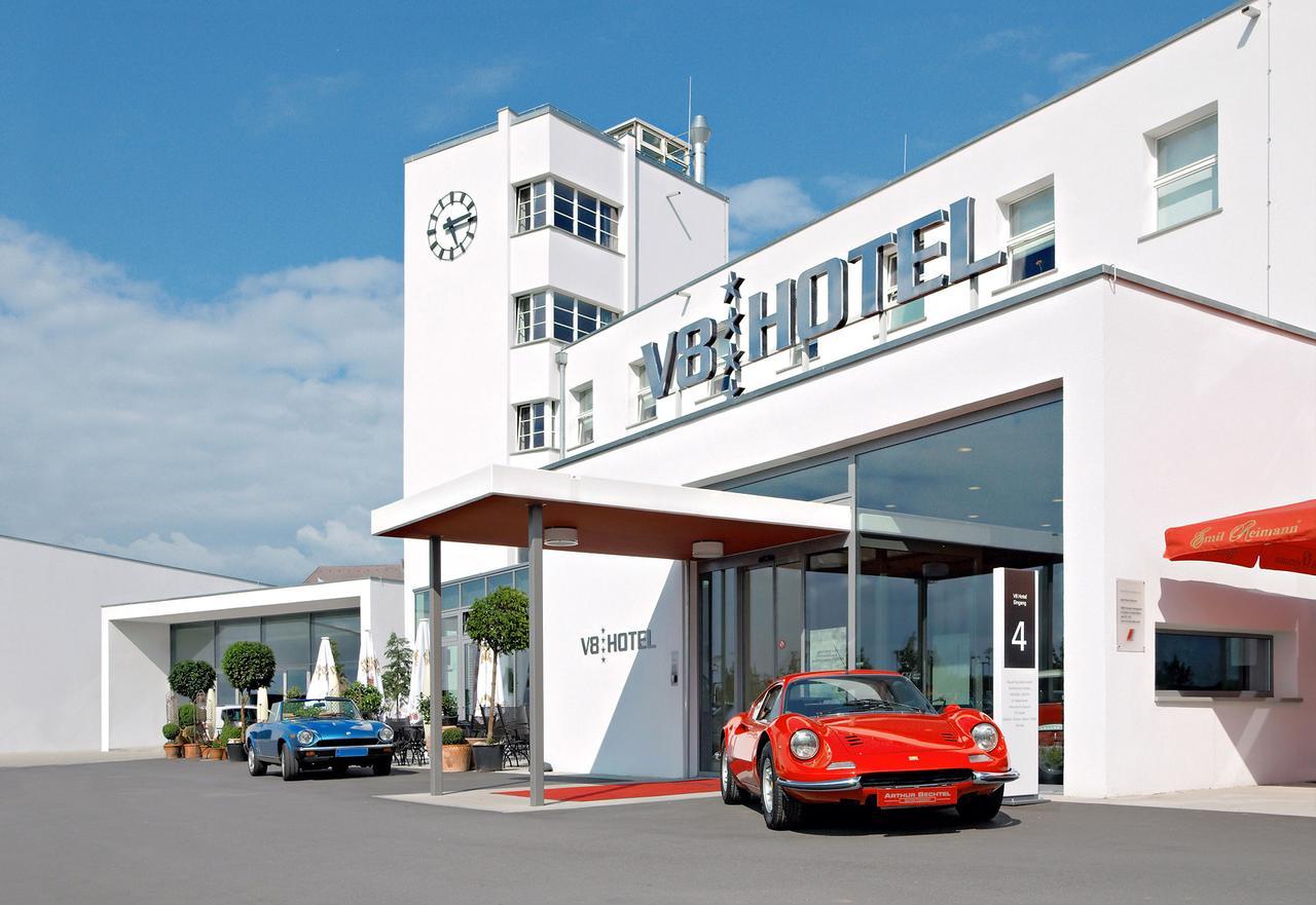 V8 Hotel Classic Motorworld Region Stuttgart Boeblingen Exterior photo